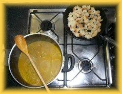 Pumpkin-Cream-Soup Cooking